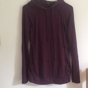 Workout top. Stretchy material.